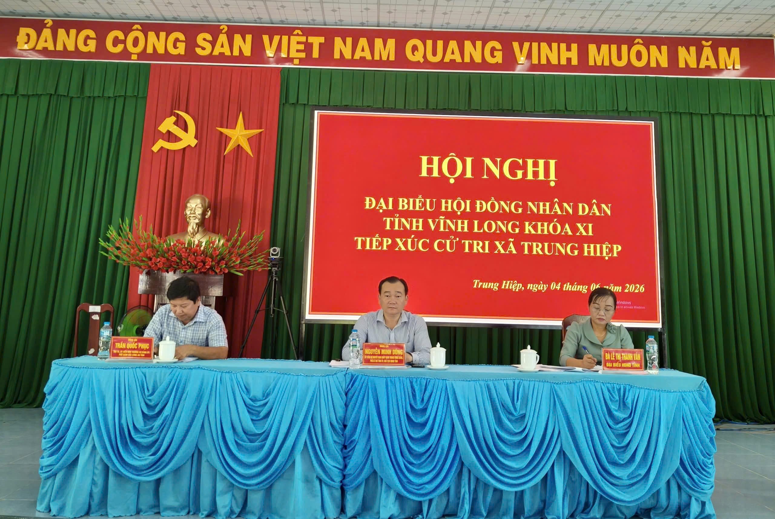 Tổ đại biểu số 2 HĐND tỉnh tiếp xúc cử tri xã Trung Hiệp