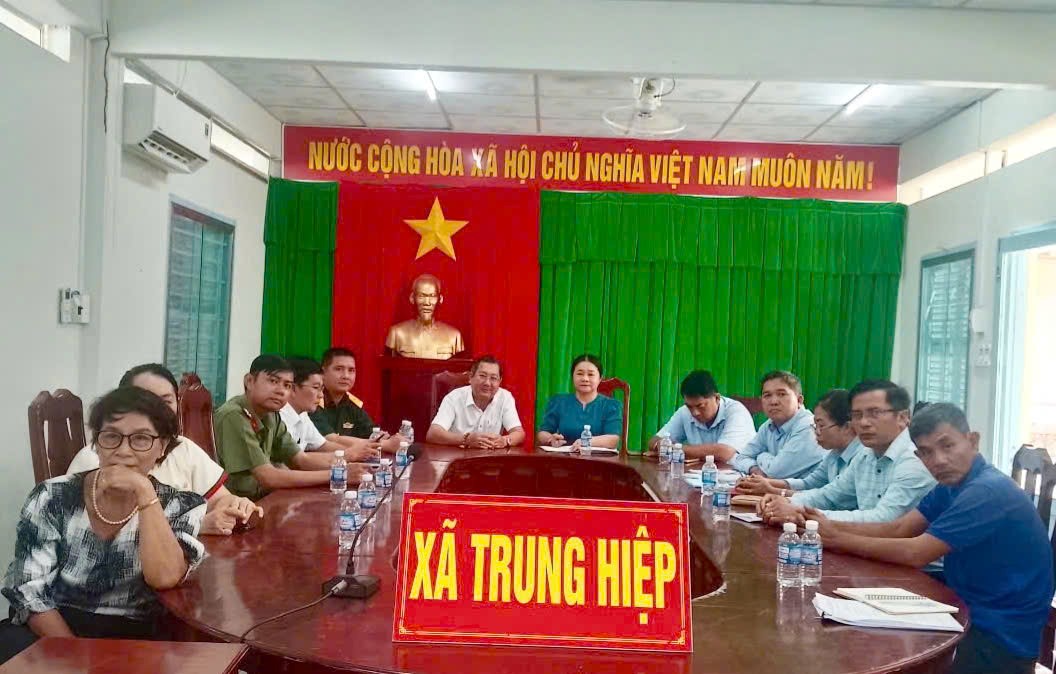 Xã Trung Hiệp tham dự Hội nghị triển khai kế hoạch khám sức khỏe, sàng lọc miễn phí cho người dân